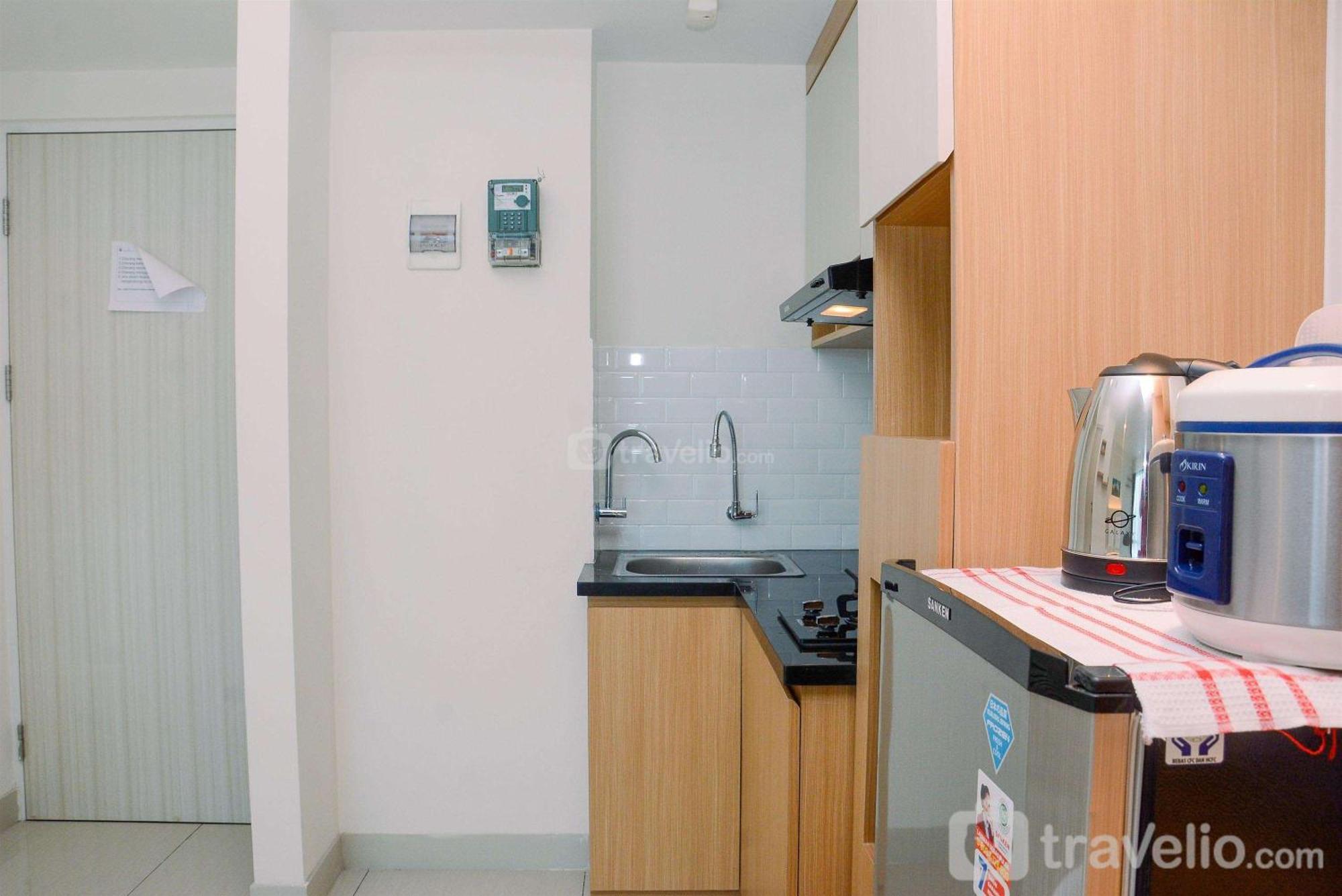 Simple At Grand Kamala Lagoon By Travelio Apartemen *