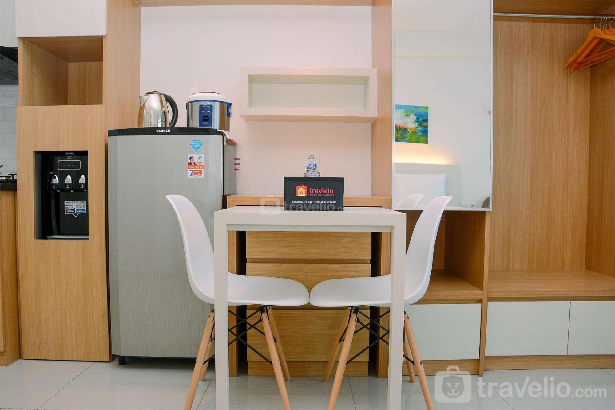 Apartemen Simple At Grand Kamala Lagoon By Travelio